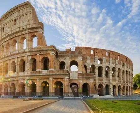 ゲストハウス Lili & Aurora ローマ