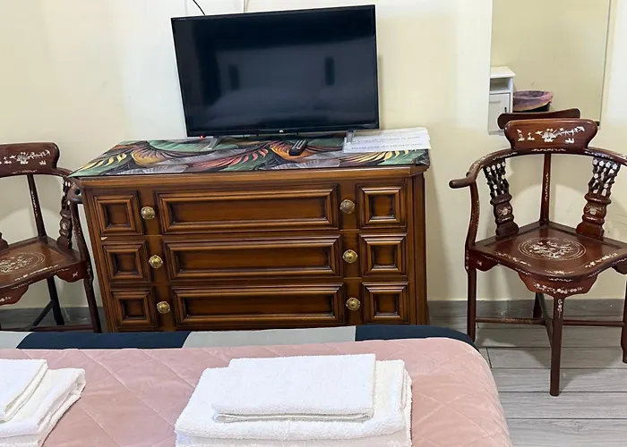 Πανσιόν Lili & Aurora